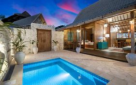 New Green Villa Style 2 Bedroom Private Pool